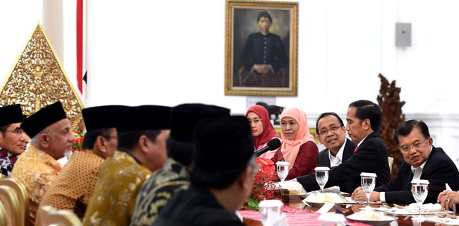 Undang Ulama ke Istana, Jokowi Ngaku Tidak Melindungi Ahok