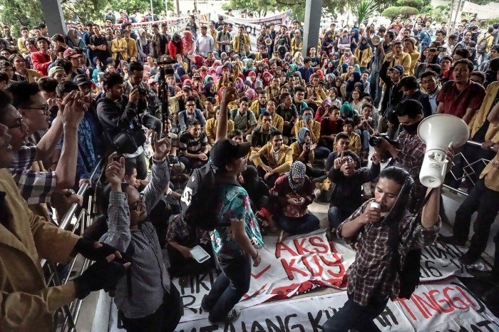 Mahasiswa Geram Dan Mengutuk Surat Edaran Larang Ikut Aksi 4 Nov Dari Kemenristekdikti