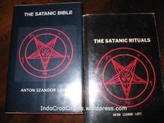 Satanic Bible, kitab satanisme.