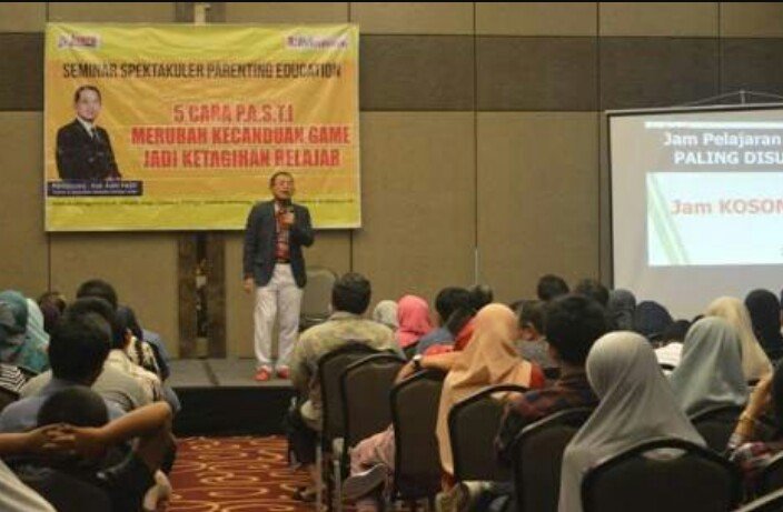 Ubah Anak dari Kecanduan Game Menjadi Ketagihan Belajar, Ikutilah Seminar Ini...