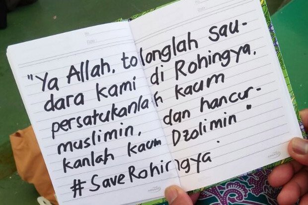Doa Jamaah Haji Indonesia Untuk Muslim Rohingya di Tanah Suci