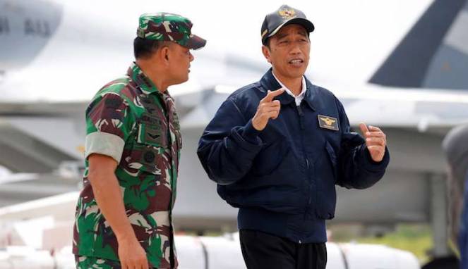 Hersubeno Arief: Menjodohkan Jokowi Dengan Jenderal Gatot