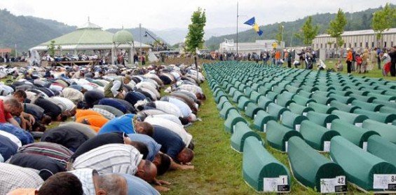 Para Pemimpin Dunia Tuntut Serbia Bertanggung Jawab atas Pembantaian Muslim Bosnia pada 1995
