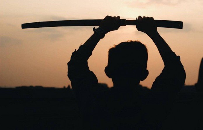 ‘Diancam’ Pedang oleh Rakyatnya, Umar Malah Tersenyum