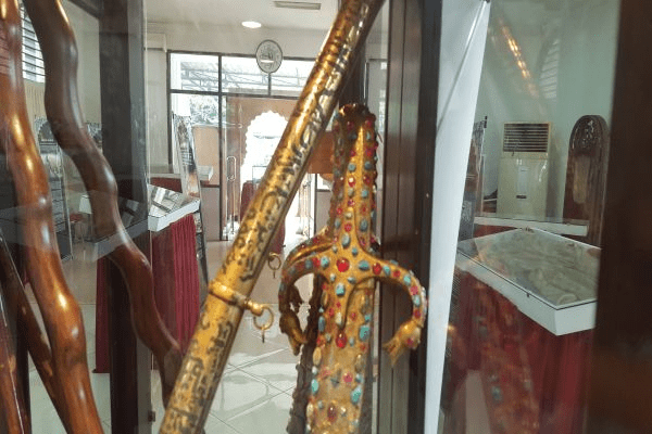 10 Pedang Nabi Muhammad SAW yang Tak Terkalahkan! (Tamat)