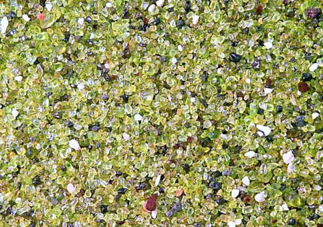 Wow! Letusan Gunung Kilauea Semburkan Hujan Batu Permata