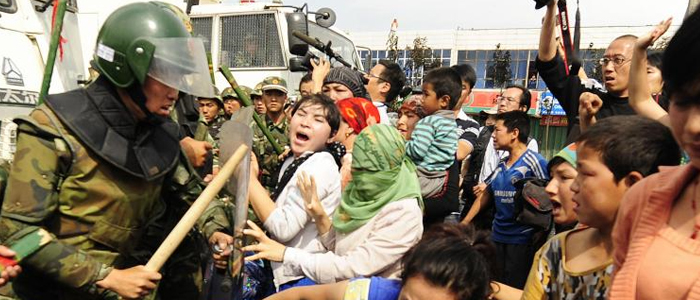 Rezim Komunis RRC Bantah Tweet Sterilisasi Paksa Muslimah Uighur