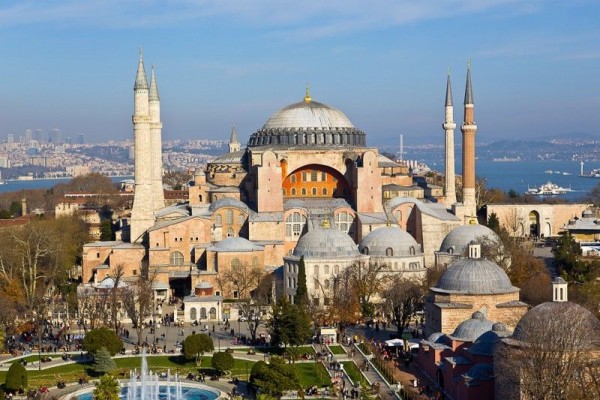 Muslim Afsel Puji Erdogan Yang Kembalikan Fungsi Hagia Sophia Jadi Masjid