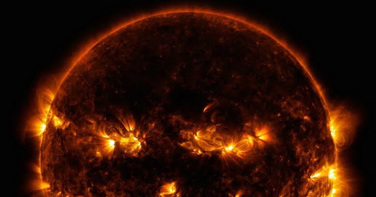 Alquran Menjelaskan Matahari Terus Berjalan Menuju Kepunahan