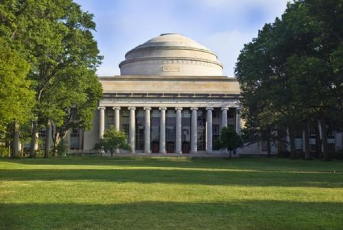 Ditolak Universitas Cambridge, Allah Beri yang Lebih Baik untuk Pemuda Muslim Ini