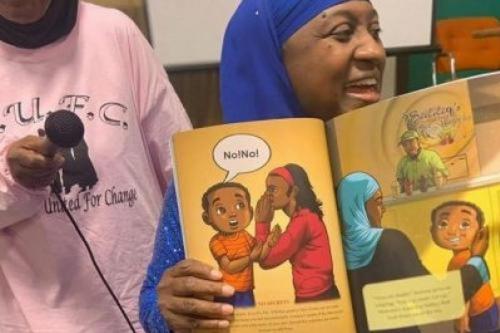 Muslimah AS Ini Berdakwah Perlindungan Anak Muslim dari Tindakan Asusila