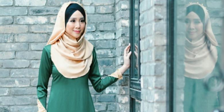 Model Ini Jadi Mualaf Tak Peduli Ditinggalkan Ratusan Ribu Fansnya