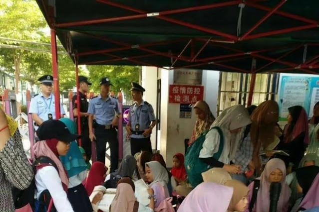 Setelah Muslim Uighur, Komunis-China Mulai Tekan Muslim Utsul di Hainan, Larang Penggunaan Jilbab