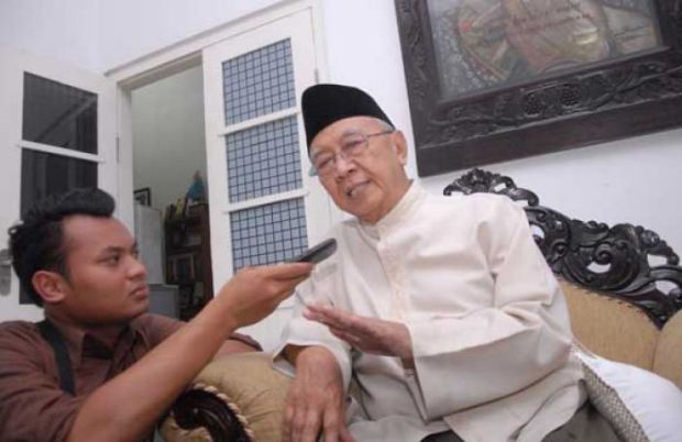 KH. Salahuddin Wahid: Keluarga Kami Anti PKI Kecuali Gus Dur