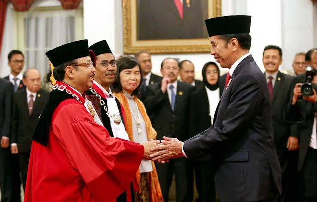 Sentil Ketua MK, Said Didu: Pak Suhartoyo Masih Waras?