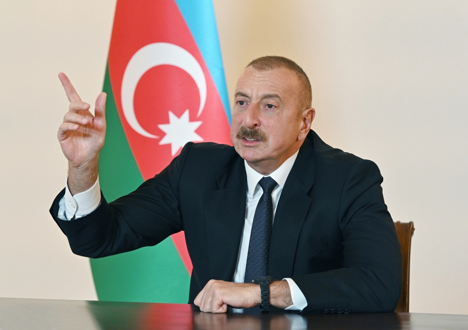 Presiden Azerbaijan: Orang Armenia Pelihara Babi di Masjid