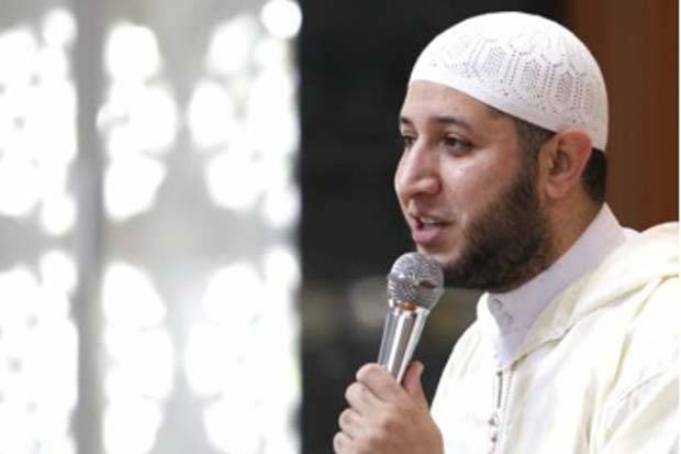 Syaikh Ahmad: Sekarang Zaman Fitnah, Bicaralah yang Haq Atau Diam