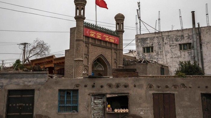 Karena Aniaya Rakyat Uighur, Inggris Larang Impor Barang Barang China