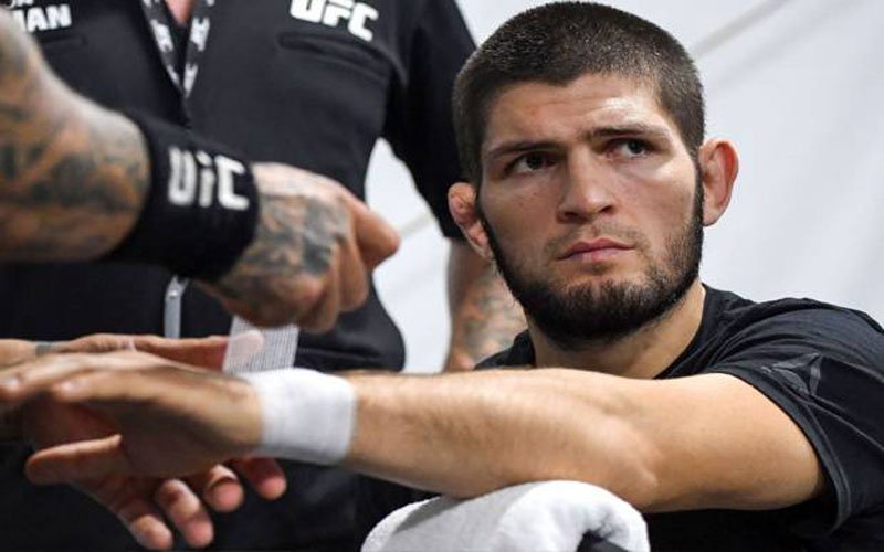 Bukan Mahram Alasan Khabib Nurmagomedov Tolak Jabat Tangan Petarung Wanita MMA