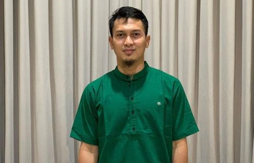 Cara Mohammad Ahsan Jadi Muslim yang Baik, Ngaji dan Baca Buku Islami
