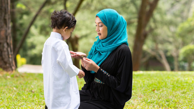 Terbaik Berbakti pada Ibu