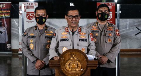 Polri Resmi Tahan Munarman Terkait Kasus Ter0risme