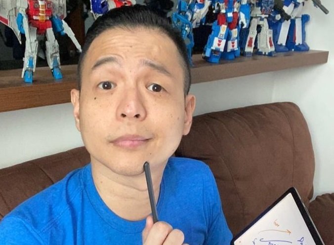 Ernest Prakasa Sindir Influencer yang Dukung 02: Kontrak Kalian Sudah Habis Apa Belum?