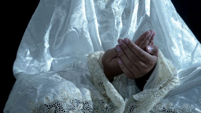 Yakinkan Jodoh lewat Salat Istikharah, UAH Ungkap Tanda-tandanya