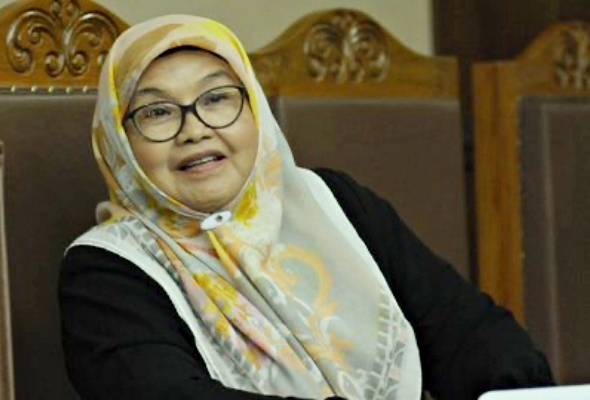 Tanggapi soal Naturalisasi Dokter Asing, Siti Fadilah: Dokter yang di Sana Nggak Tahu Korengan, Gudiken