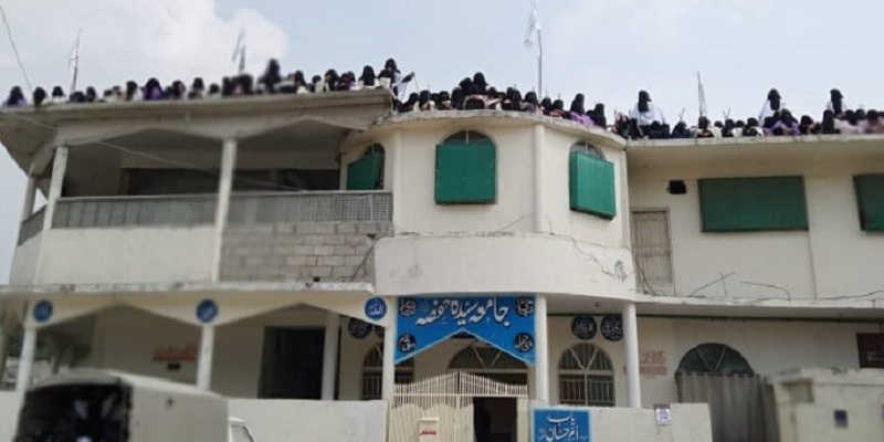 Bendera Taliban pun Berkibar di Masjid Lal di Pakistan
