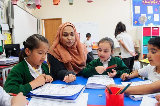 Pertama kalinya Sekolah Umum di Spanyol Ajarkan Agama Islam