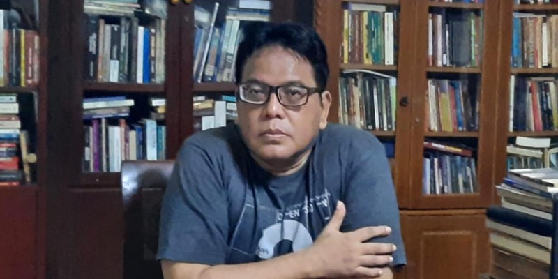 7 Tahun dalam Gelap Demokrasi: Dicari, Boneka Oligarki Jilid Dua....