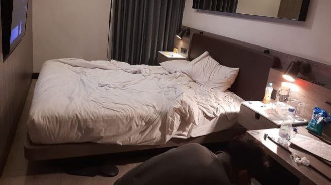 Rayuan Maut Polisi: Bripka RHL Ajak Istri Orang Bersetubuh di Hotel usai Tangkap Suami