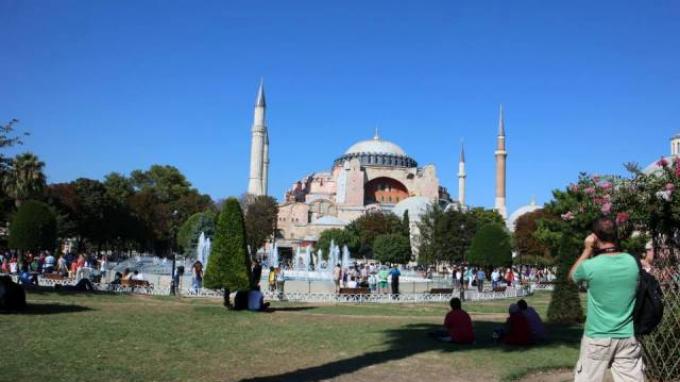 Blue Mosque, Masjid Biru dengan Interior Terindah di Kota Istanbul