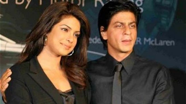 Ditanya Anak Mengenai Agama, Shah Rukh Khan: Kami Tidak Memiliki Agama