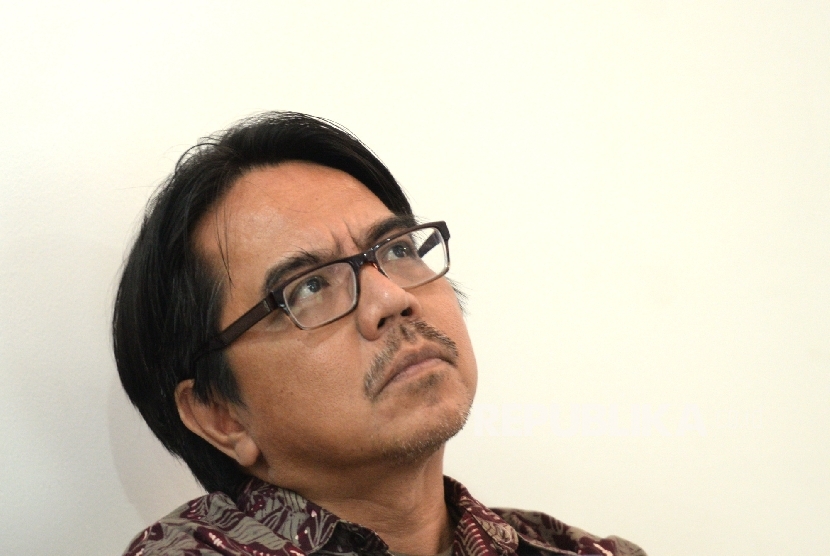 Ade Armando Pertanyakan Manfaat Hafalan Alquran, Netizen: Kalau di Zaman Umar, Sudah Dicopot!