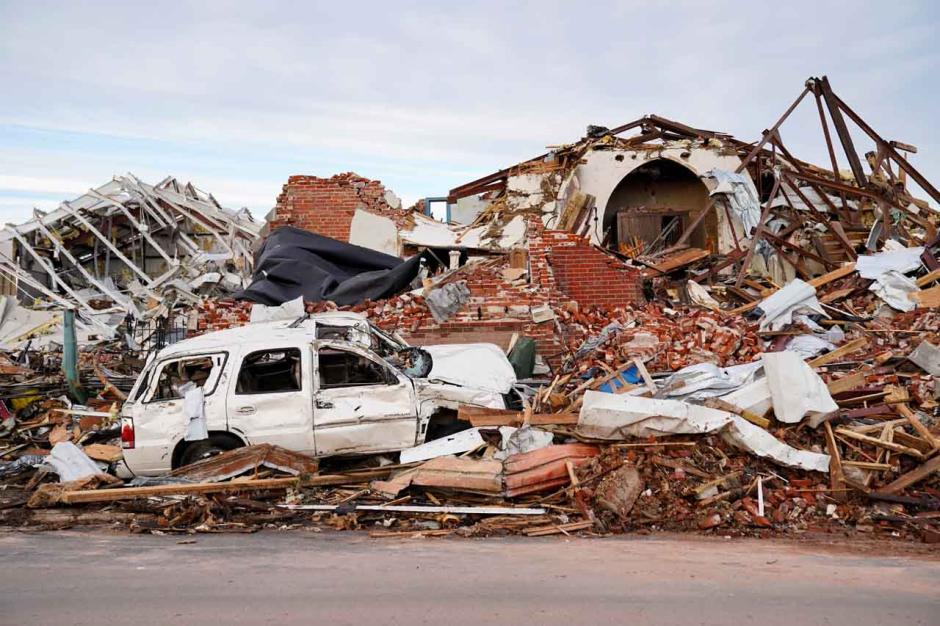 Mengerikan, Begini Dampak Bencana Tornado di Kentucky yang Menewaskan Lebih dari 70 Orang-6