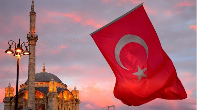 Balas Dendam, Turki Bombardir Suriah dan Irak