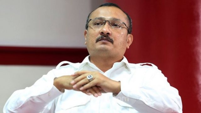 Usulkan Prabowo Mundur dari Kemenhan, Ferdinand: Harus Berani Tunjukkan Diri Bukan Boneka Jokowi
