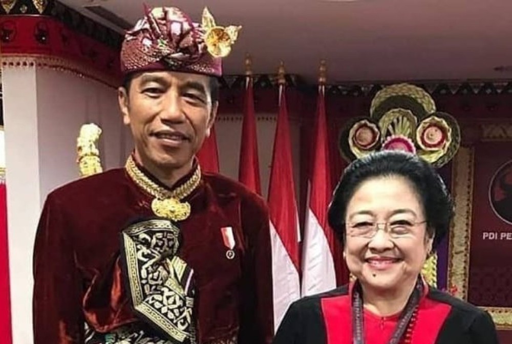 Presiden Jokowi Bukanlah Milik PDIP, Kata Refly Harun - GenPI.co