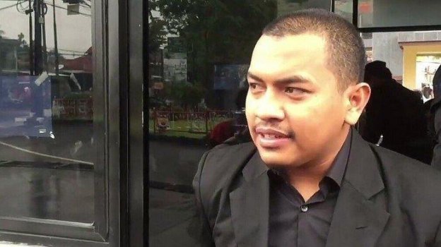 Aziz Yanuar Semprot Nurul Arifin yang Kritik MUI terkait Haramnya Salam Lintas Agama