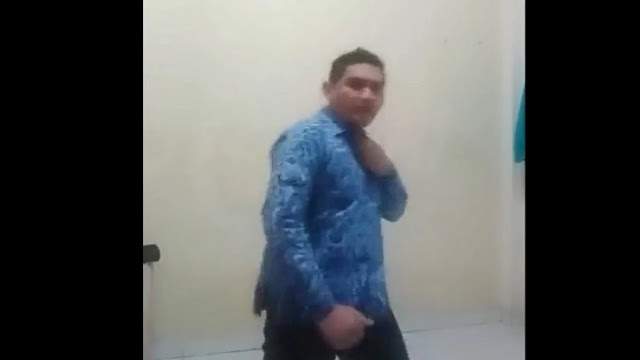 Video Andi Pangerang BRIN Joget-joget Pakai Batik Korpri, Netizen Ngakak: Kek Gini Mo Bunuh Orang?