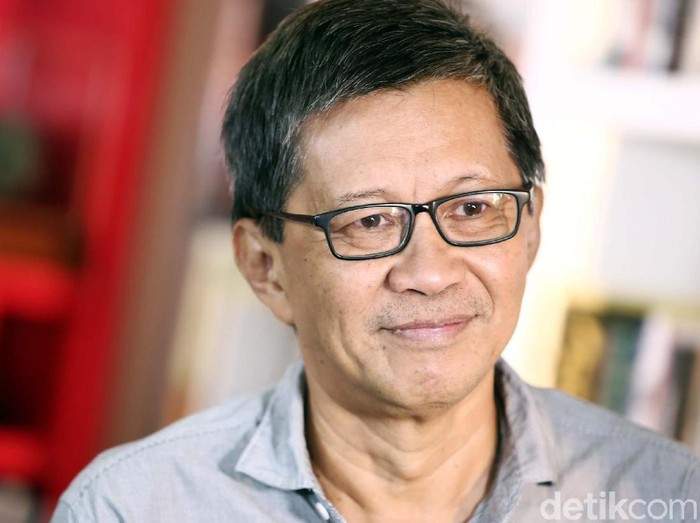 Penolak Presidential Threshold: Rocky Gerung, Rhoma Irama ...
