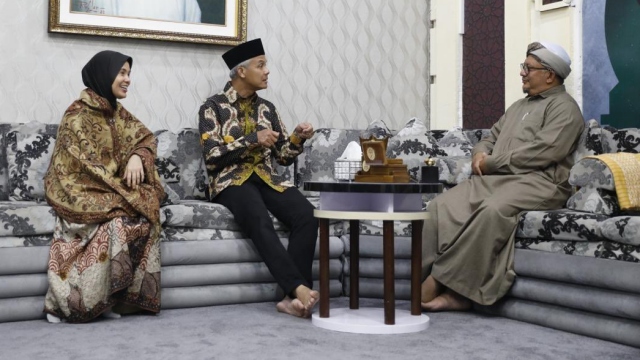 Ganjar Temui Habib Zein, Warganet: Lucu, Minta Dukungan Keturunan Yaman, Pendukungnya Suka Maki-maki