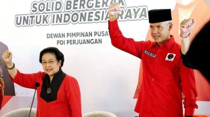Momen Tepat Megawati Tarik Ganjar? Rocky Gerung Bilang Ini