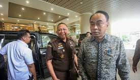 Dituding Terlibat Kasus Korupsi BTS, Siapa Sosok Adik Menkominfo Budi Arie Setiadi?