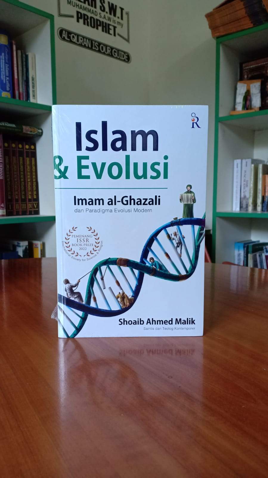 RESENSI BUKU : ISLAM & EVOLUSI Imam al-Ghazali