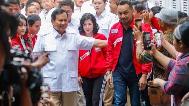 Politikus PDIP Gak Aneh Lihat PSI Labil: Kemarin Dukung Ganjar, Sekarang Prabowo, Besok Beda Lagi
