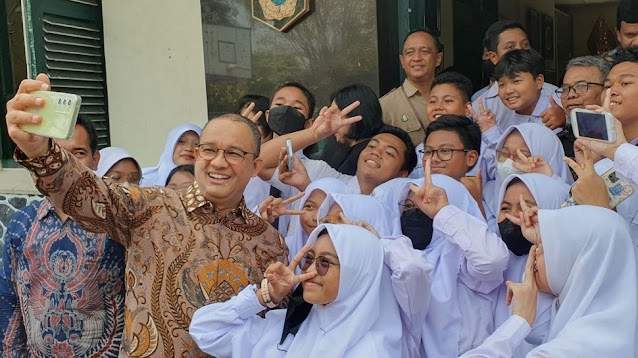 Alasan Sederhana Milenial Lebih Tertarik dengan Anies Baswedan