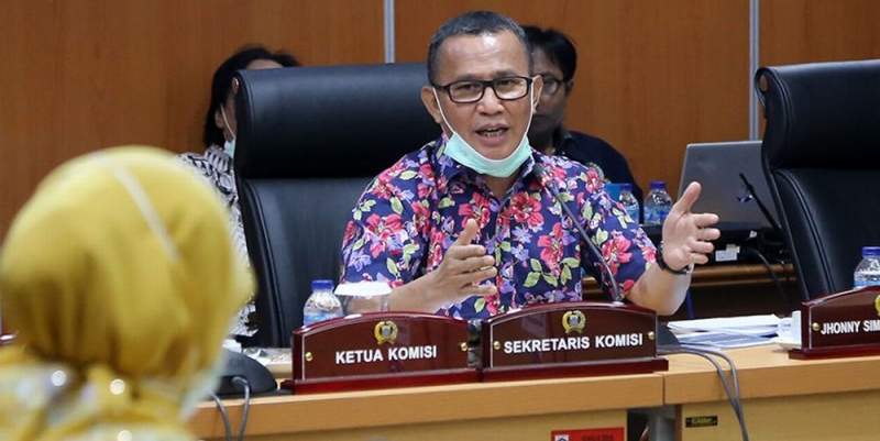 Sekolah Tahan Ijazah Siswa, Bagaimana Mereka Bisa Masuk di Pasar Kerja?